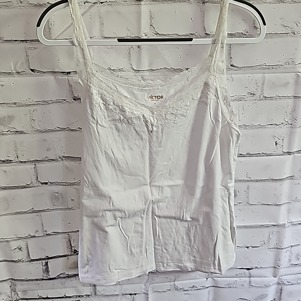 White cami with lace